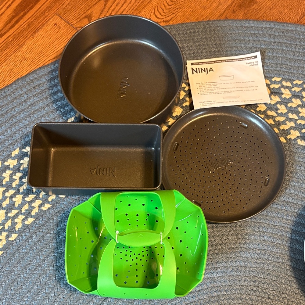 Ninja Foodi Bakeware Set  and Silicone Basket